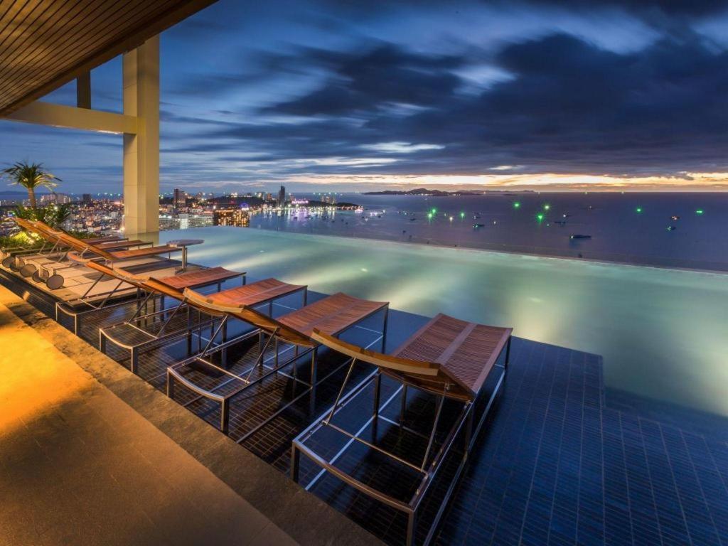 芭提雅fnb Central 无边泳池 Pattaya Extérieur photo